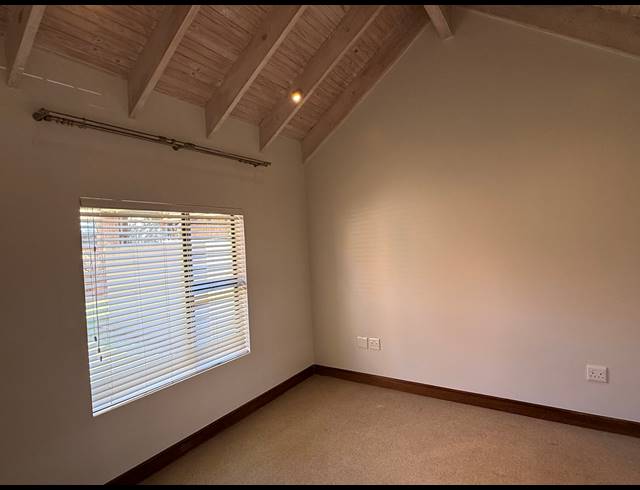 2 BEDROOM SECTIONAL TITLE FOR SALE IN NEWLANDS